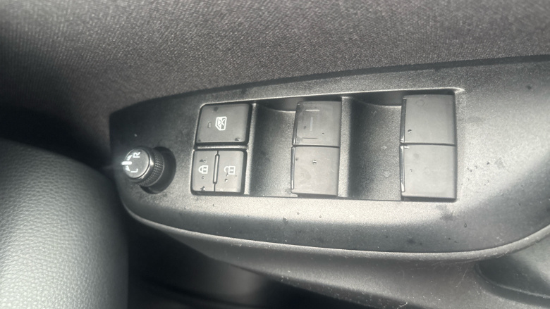 Toyota Yaris 1.5 Hybrid Icon 5dr CVT Hybrid Hatchback